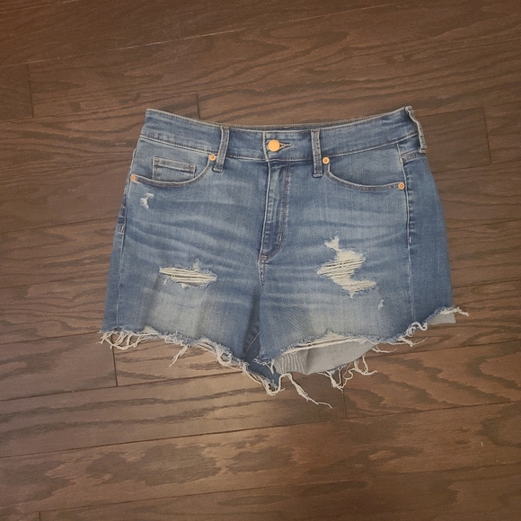 Universal Thread High Rise Distressed Denim Shorts - Picture 4 of 8